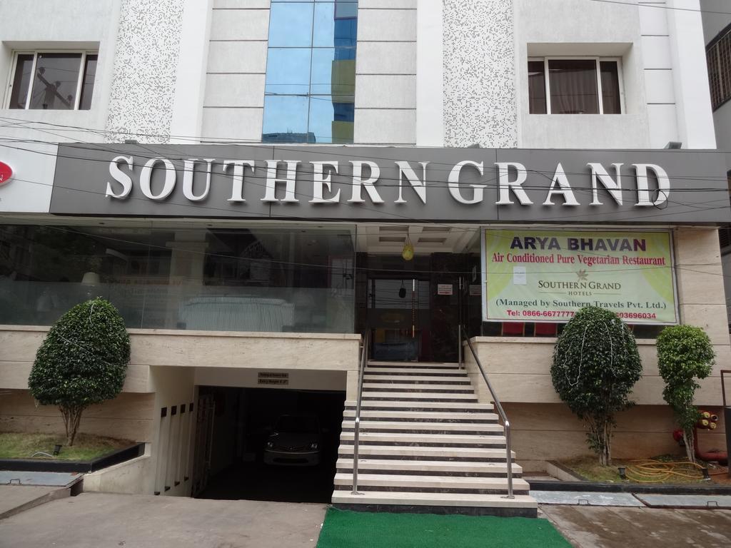 Hotel Southern Grand Vijayawāda Zewnętrze zdjęcie
